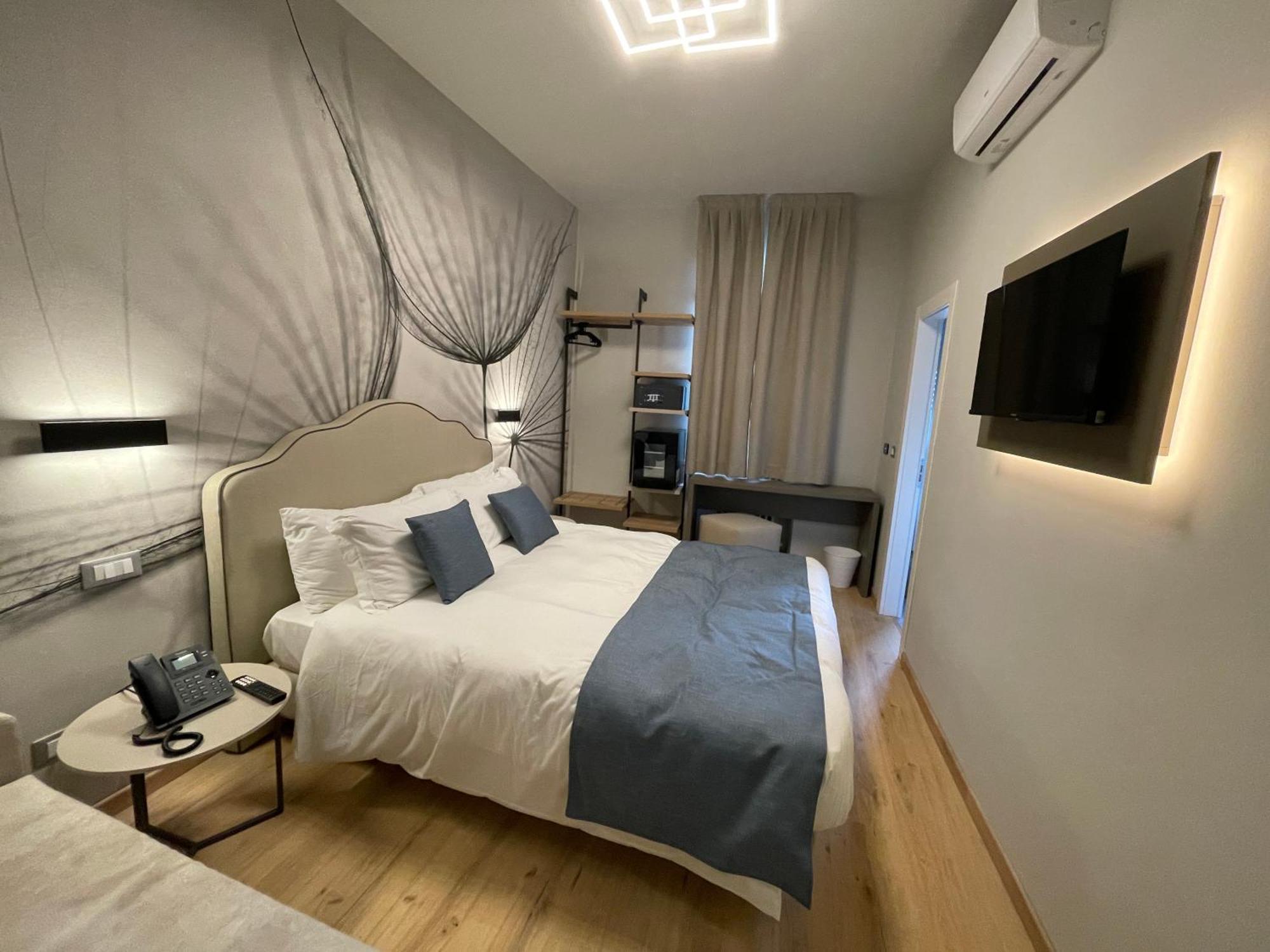 Hotel Central Giacomini سالو المظهر الخارجي الصورة