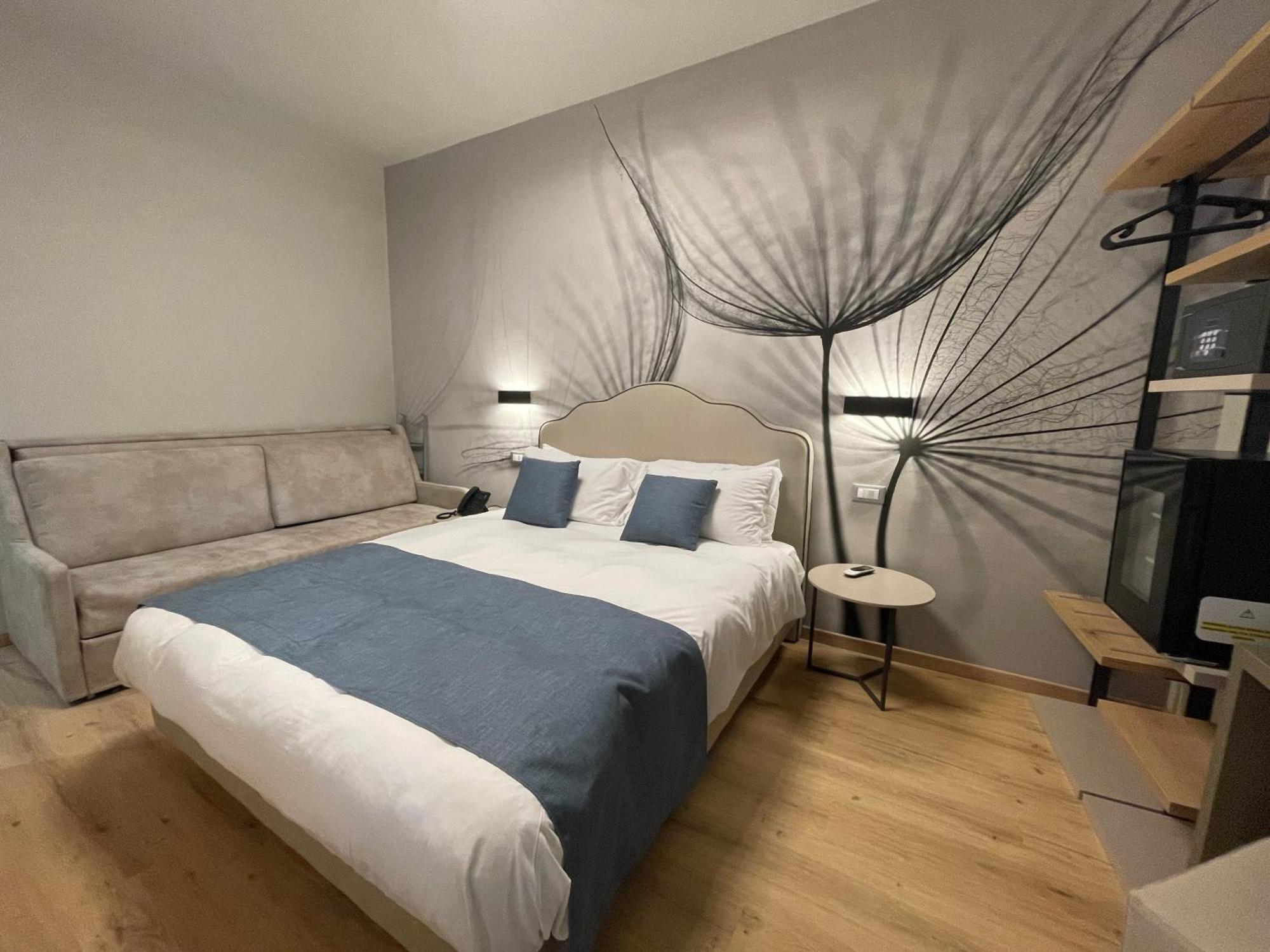 Hotel Central Giacomini سالو المظهر الخارجي الصورة