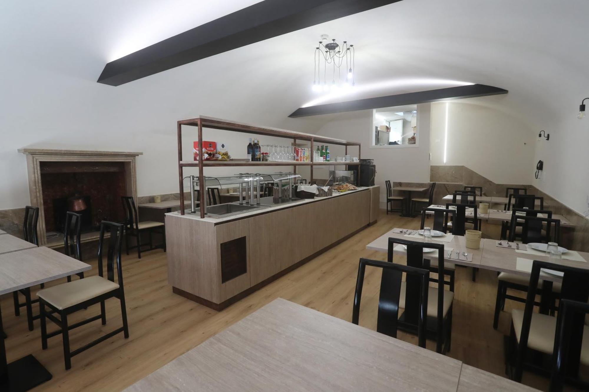 Hotel Central Giacomini سالو المظهر الخارجي الصورة