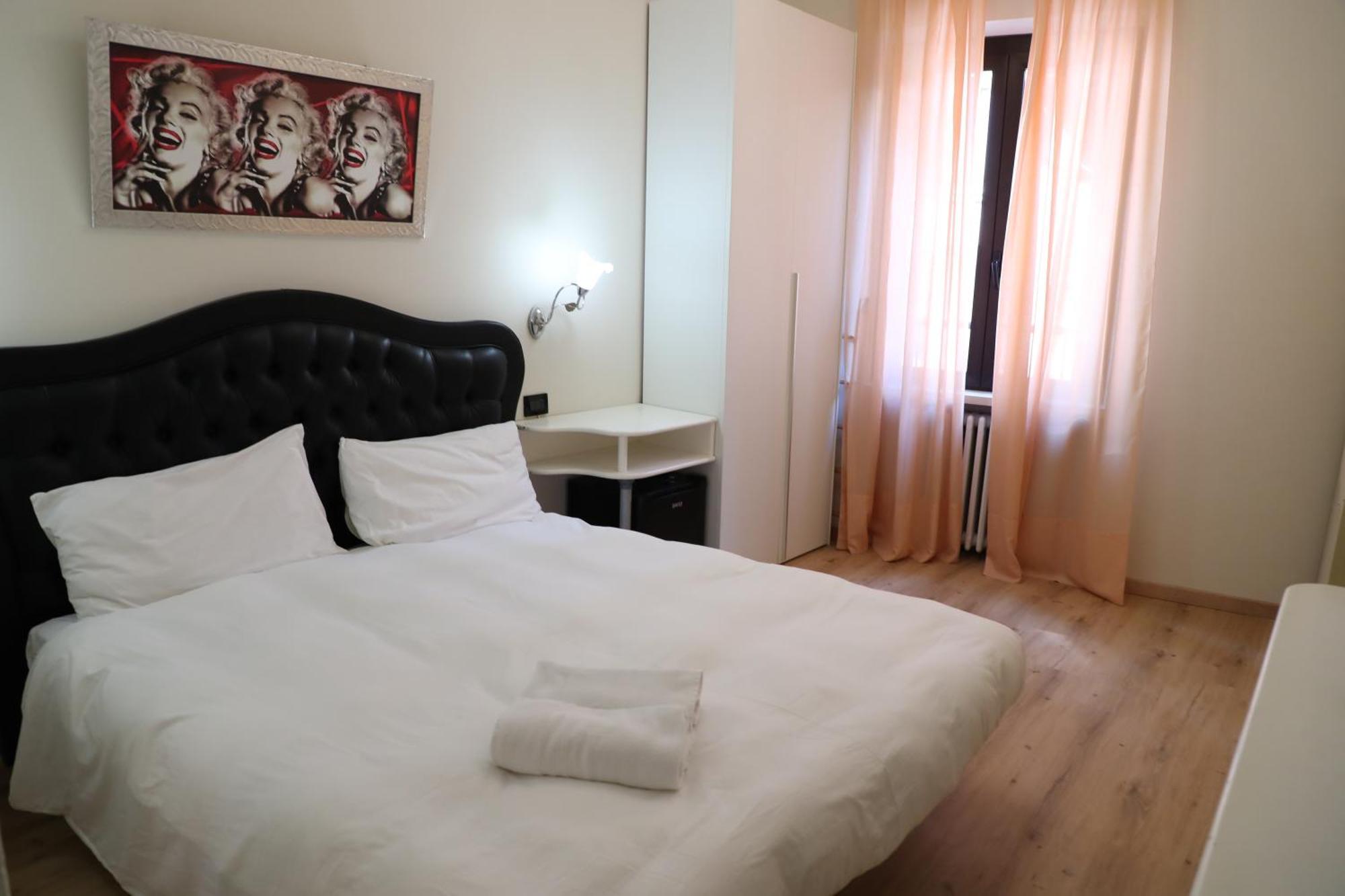 Hotel Central Giacomini سالو المظهر الخارجي الصورة