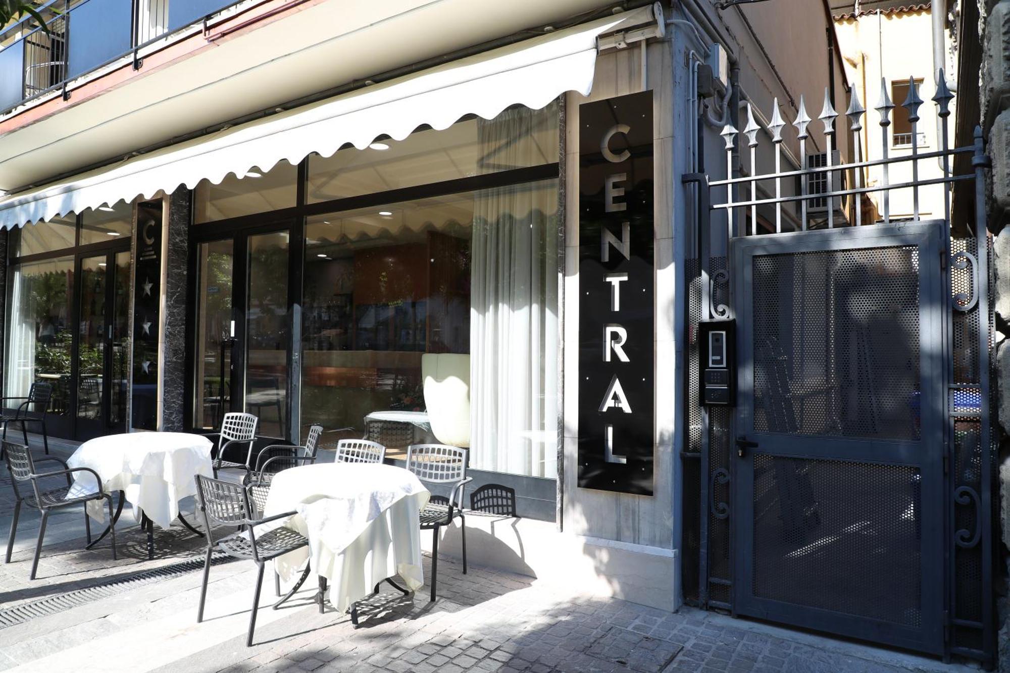 Hotel Central Giacomini سالو المظهر الخارجي الصورة