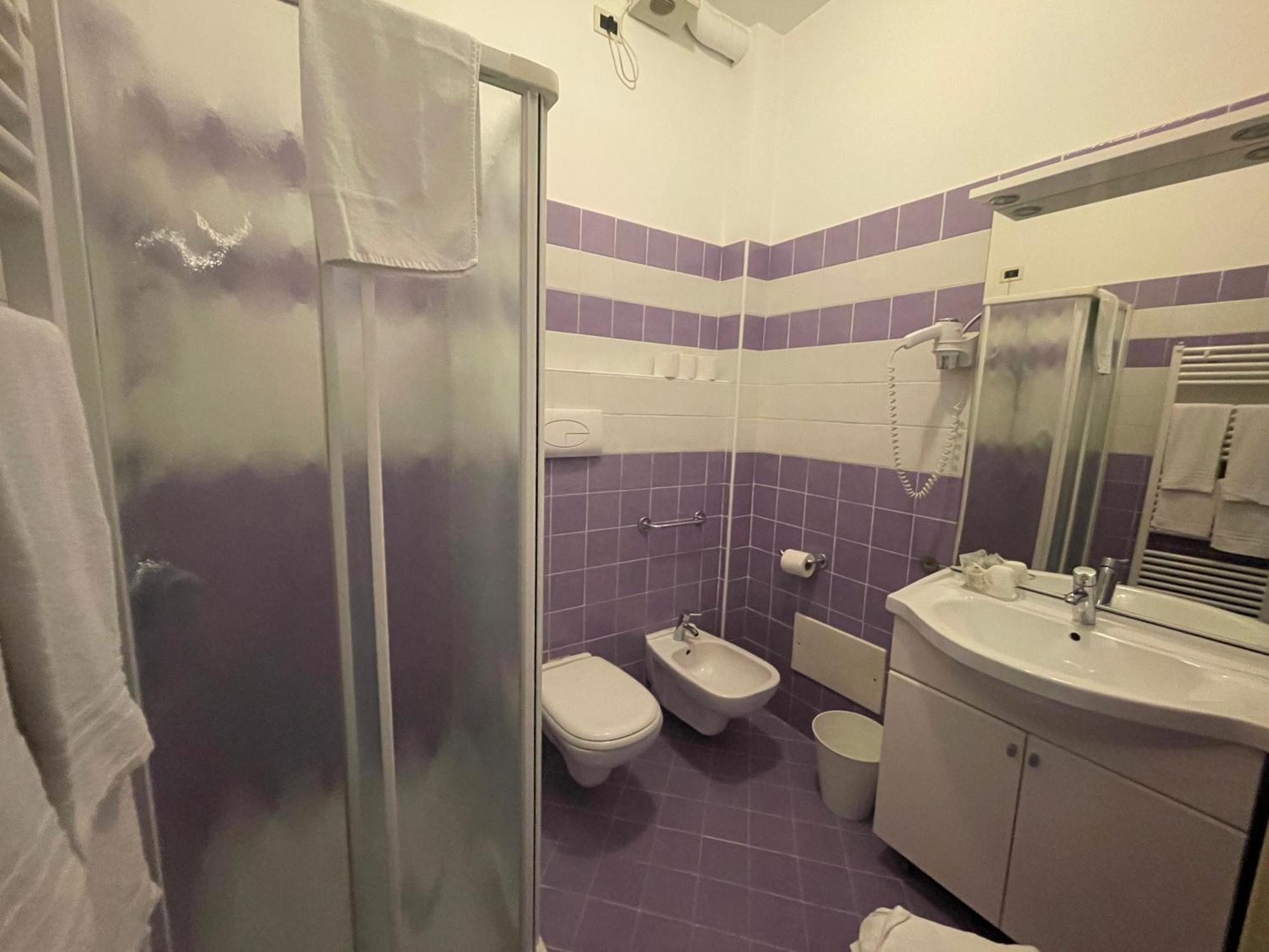 Hotel Central Giacomini سالو المظهر الخارجي الصورة