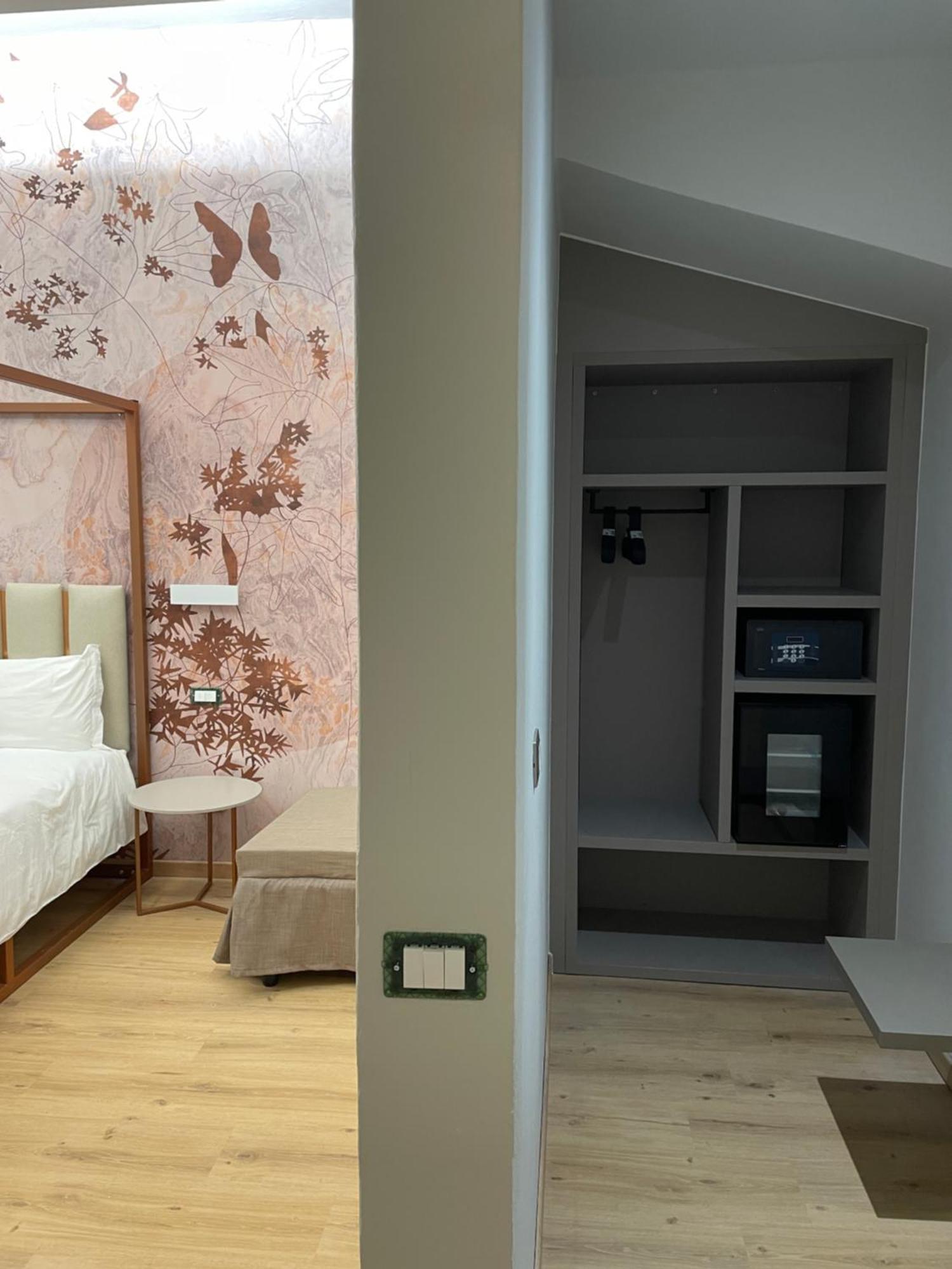 Hotel Central Giacomini سالو المظهر الخارجي الصورة
