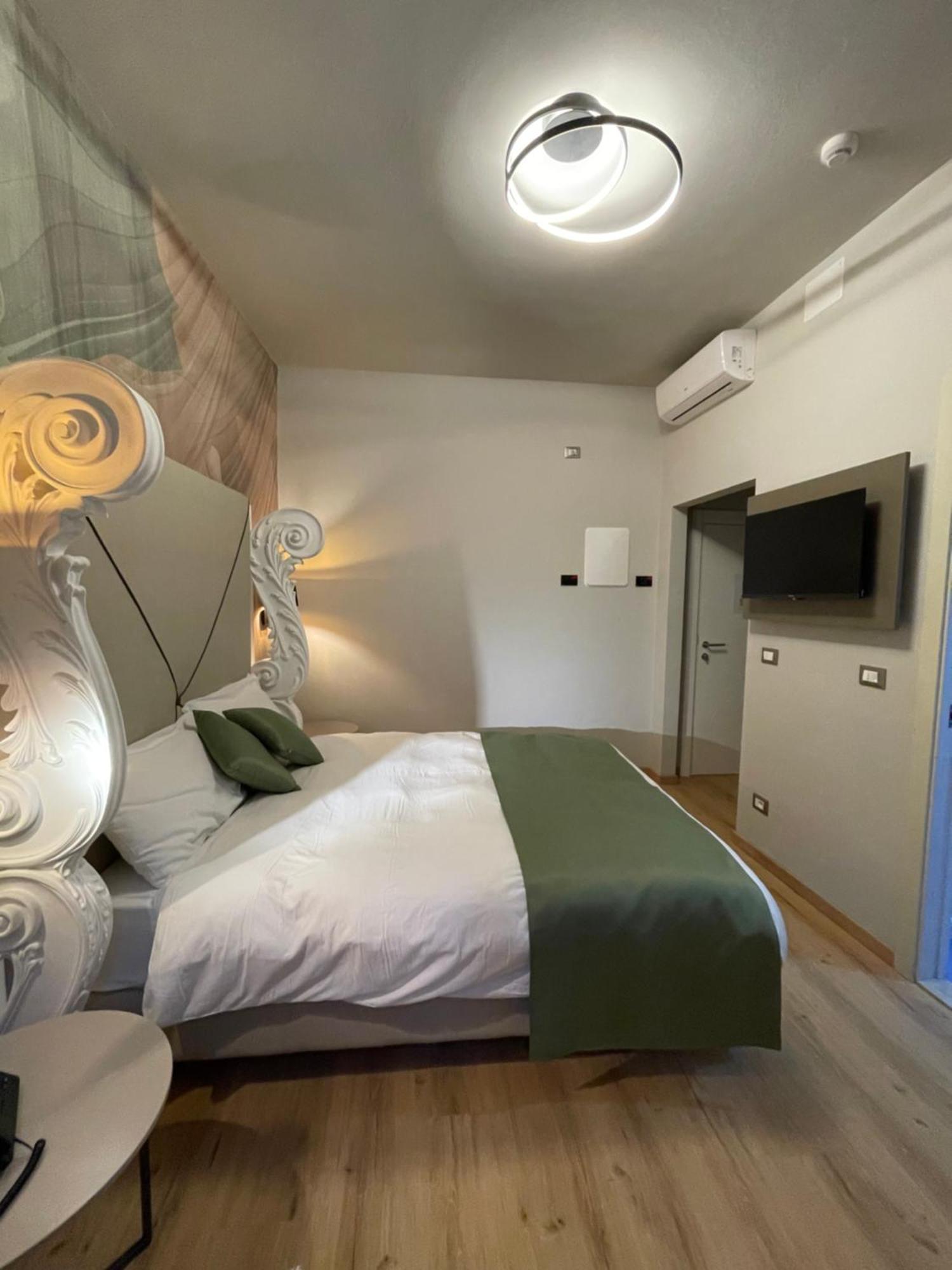 Hotel Central Giacomini سالو المظهر الخارجي الصورة